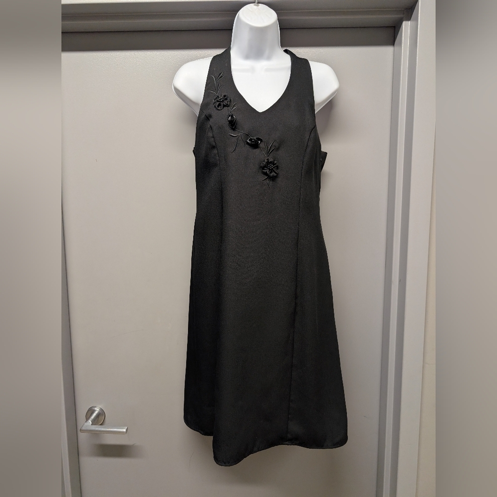 Karin Stevens Elegant Black Sleeveless Dress